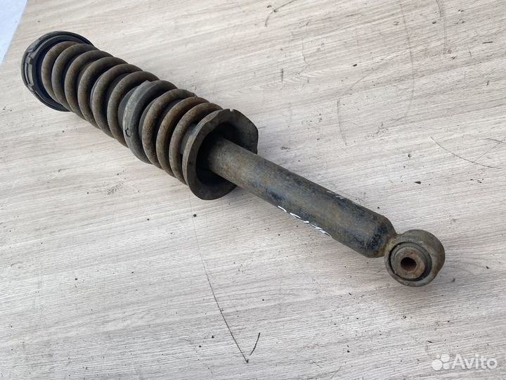 Амортизатор задний Honda Integra 2 с1989-1993г Инт