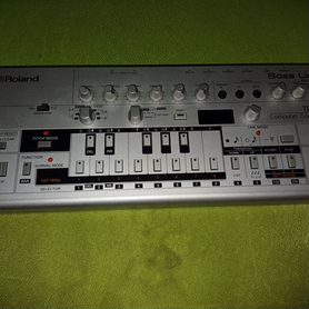 Roland tb 303