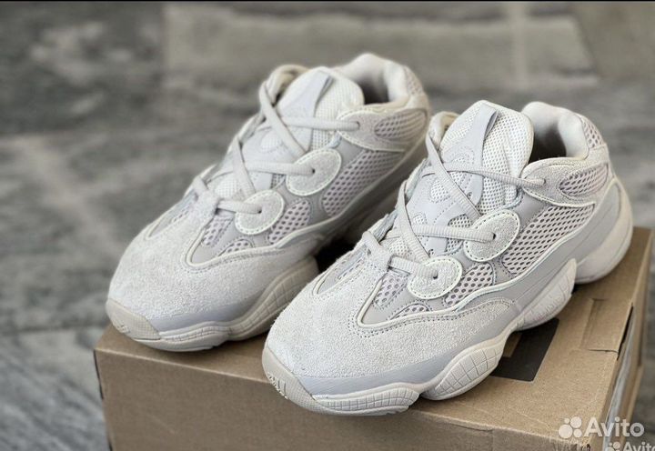 Кроссовки Adidas Yeezy Boost 500