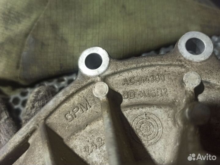 Помпа мерседес новая