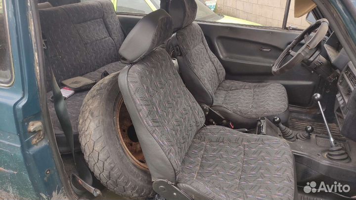 Сиденья нива