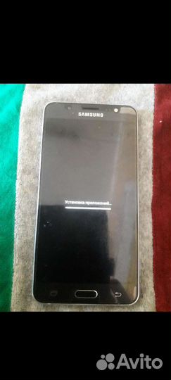 Телефон Samsung