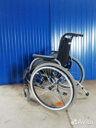 Инвалидная коляска новая