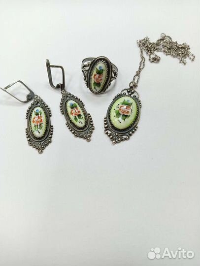 Комплект бижутерии финифть СССР