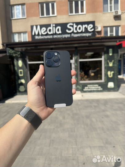 iPhone 15 Pro, 256 ГБ