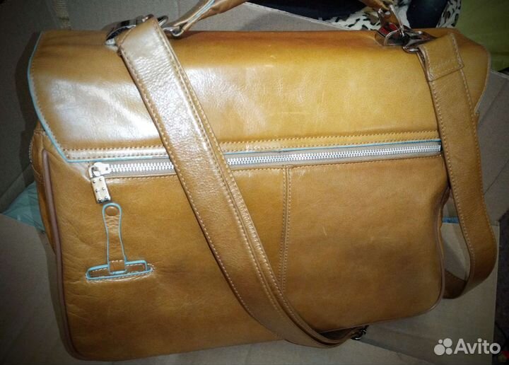 Мужской кожаный портфель piquadro