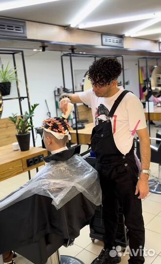 Мужская завивка волос