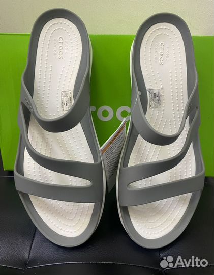 Женские шлепанцы crocs новые