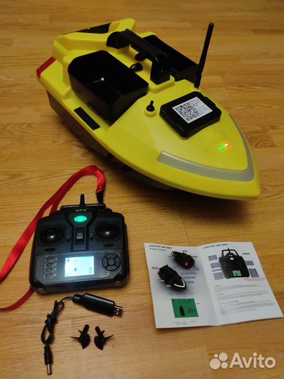 Кораблик для рыбалки с GPS на 40 точек