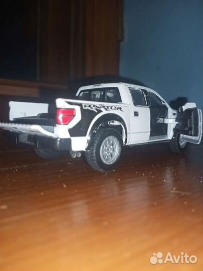 Модель Ford Raptor F150