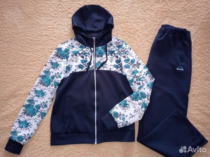 Спортивный костюм