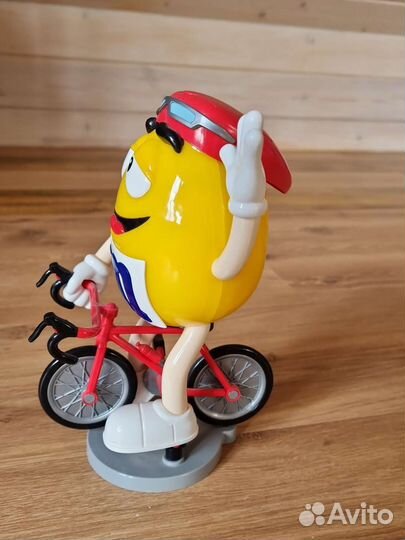 Фигурка M&Ms 20см
