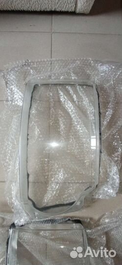 Стекла на фары Дискавери 4