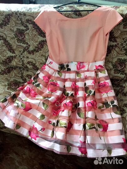 Продаю платье