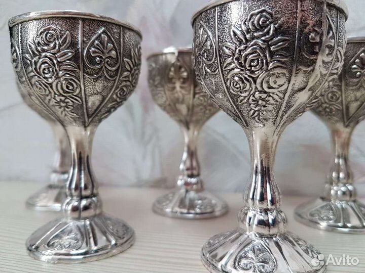 Винтажный набор рюмок