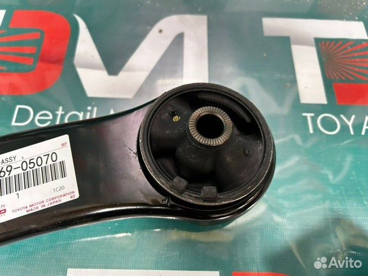 Рычаги передние передние Toyota Avensis AZT250