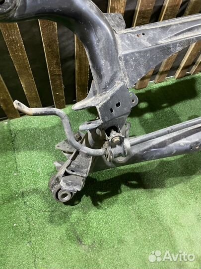 Задняя балка Lexus IS250 GS350