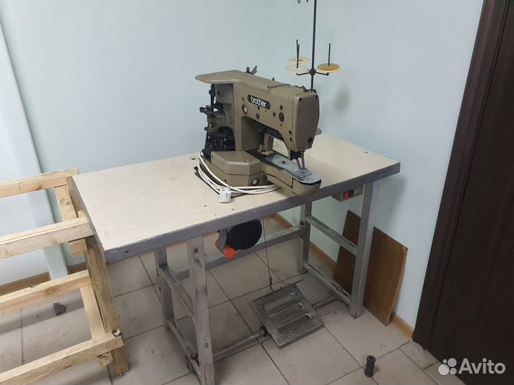 Промышленная швейная машина Brother LK3-B430-2