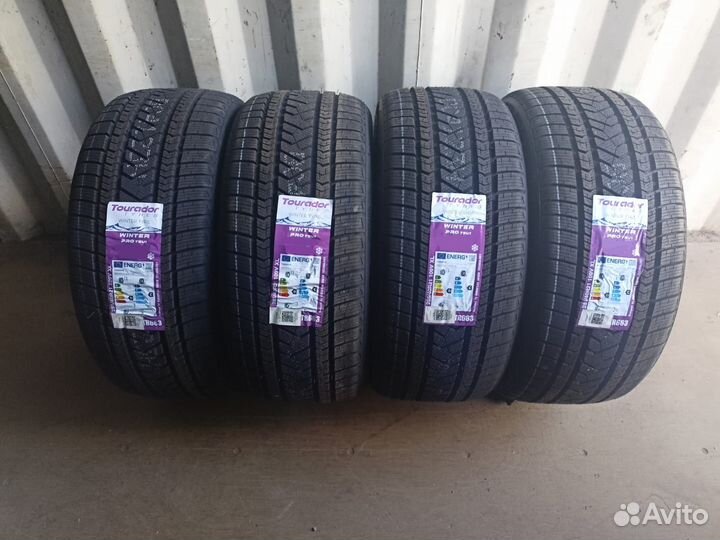 Tourador Winter Pro TSU1 275/45 R21 и 315/40 R21 108V