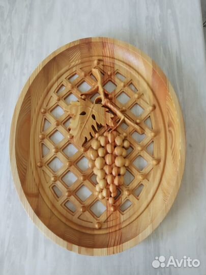 Доска для подачи блюд Тарелка резная деревянная