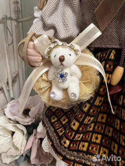 Кукла фарфоровая интерьерная