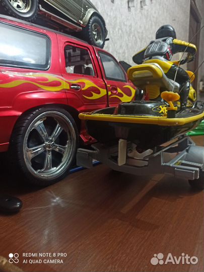 Катер, гидроцикл на пульте управления масштаб 1/6