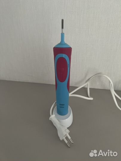 Детская Электрическая зубная щетка oral b