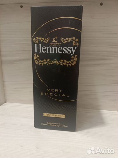 Коробка подарочная Hennessy