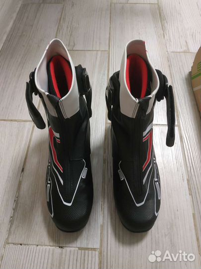 Ботини для лыж Spine Concept Skate и чехол