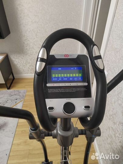 Эллиптический тренажер CardioPower E250, черный