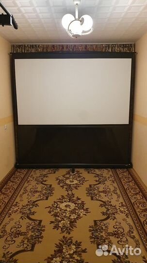 Экран для проектора Elite Screens F100NWH