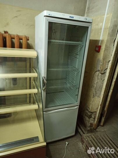 Холодильник витринный с морозилкой