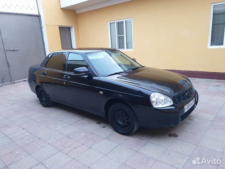 Капот priora