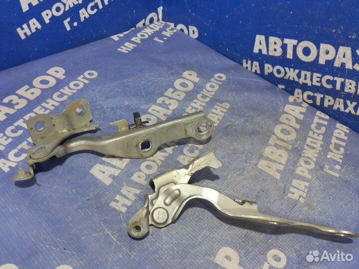 Петля капота Chevrolet Cruze седан F16D3 2011