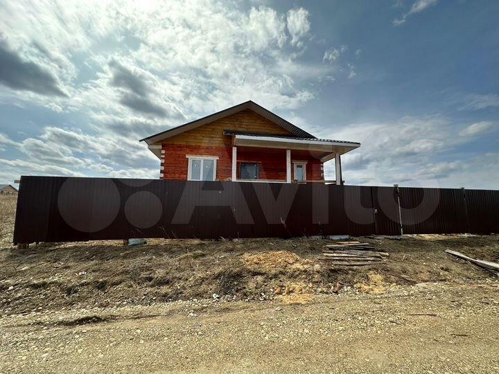 Дом 100 м² на участке 5 сот.