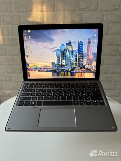 Dell Latitude 7210 2 in 1 i7-10610U/16/256/Intel U