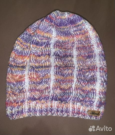 Шапка женская вязаная