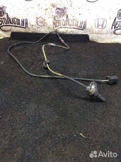 Датчик abs передний правый Toyota Rav 4 Xa 30