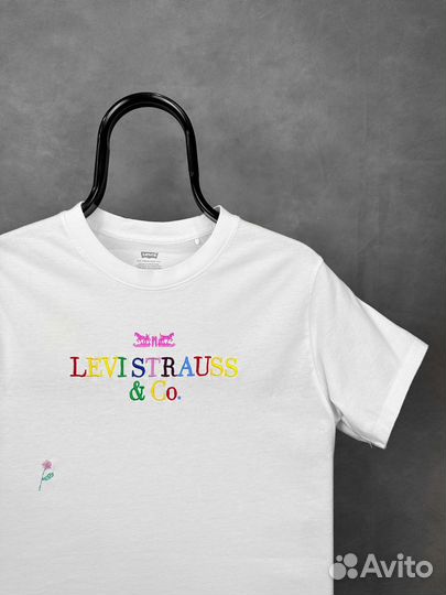 Женская футболка топ Levis оригинал