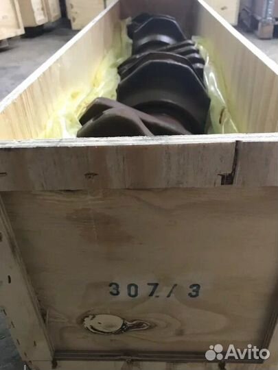 Коленвал CAT