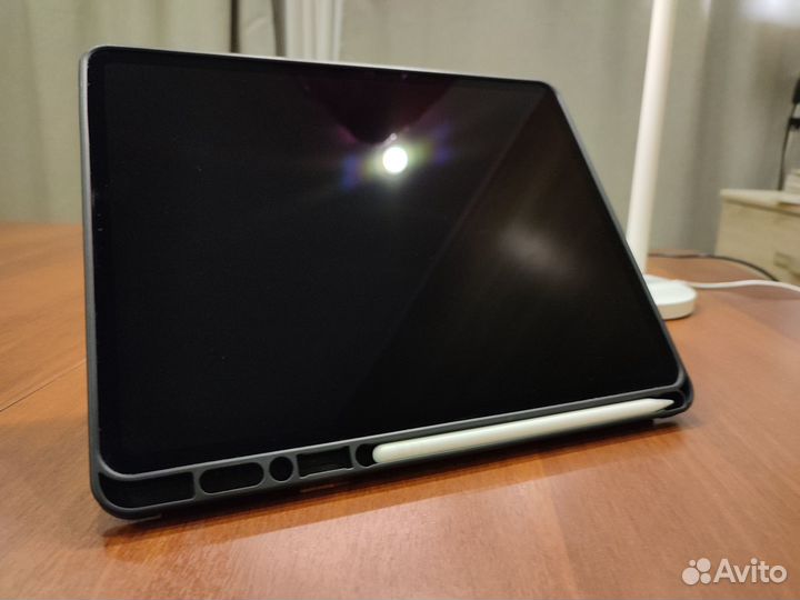 iPad pro 12.9 256gb (стилус +чехол)