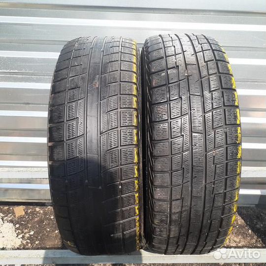 Yokohama Ice Guard IG30 215/60 R16