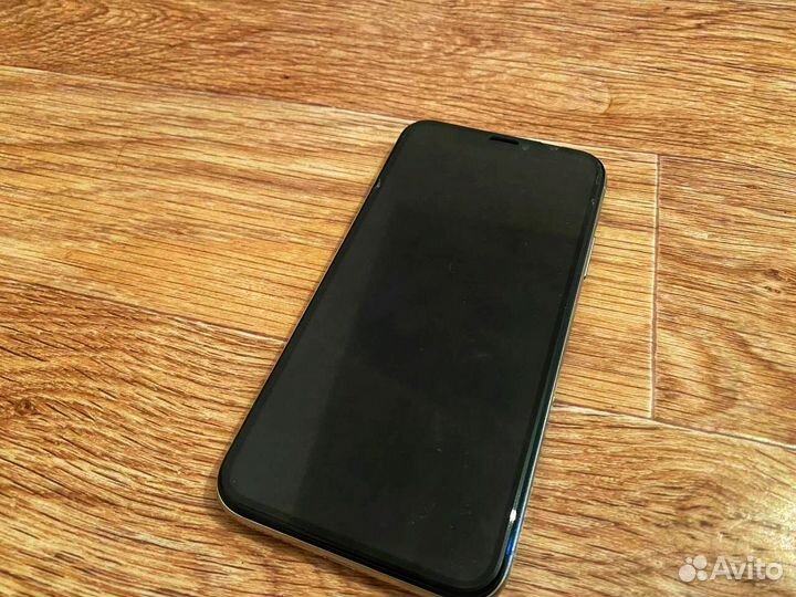 iPhone X, 64 ГБ