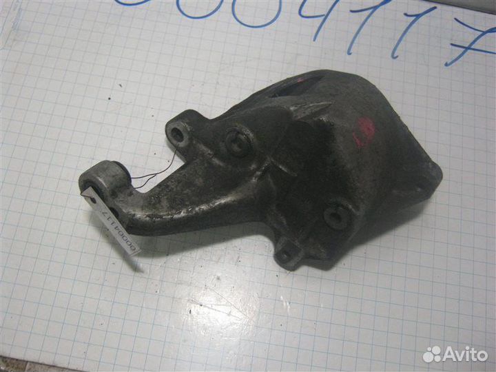 Кронштейн гидроусилителя Volkswagen Passat B4