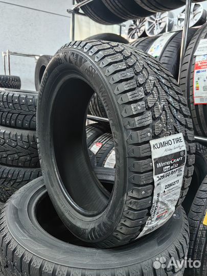 Kumho WinterCraft Ice Wi32 225/50 R17 98T