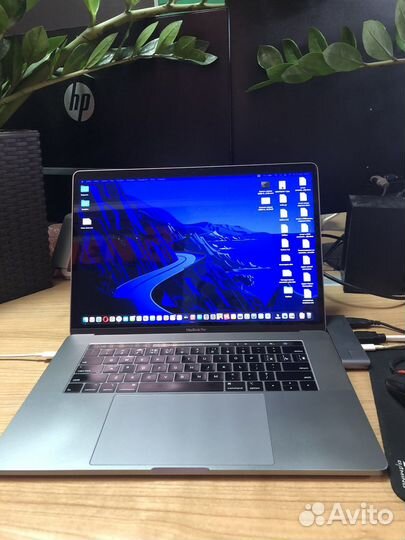 Apple MacBook Pro 15 2018 Touch Bar