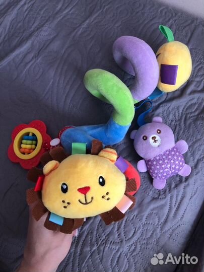 Игрушка детская на кроватку коляску