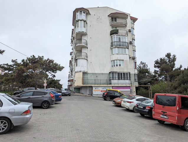 Продам отличное помещение 123 м2, рядом ТЦ, остано