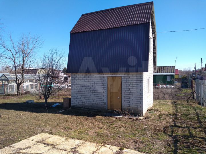 Дача 20 м² на участке 4 сот.