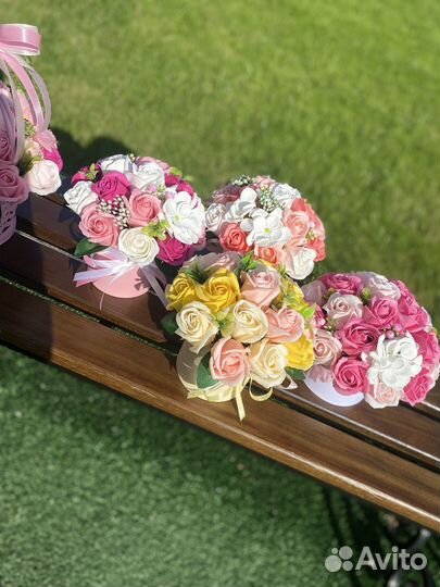 Мыльные цветы в корзине, букеты